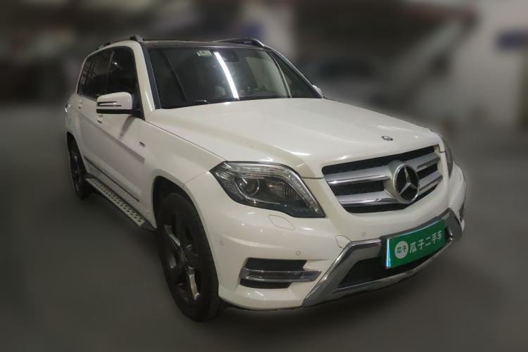 Used Mercedes-Benz GLK-Class 2015 GLK 260 4MATIC Fashion Edition Ultimate Version Front Right 45 Deg
