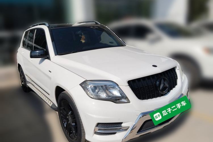 Used Mercedes-Benz GLK-Class 2015 GLK 260 4MATIC Dynamic Edition Ultimate Version Front Right 45 Deg