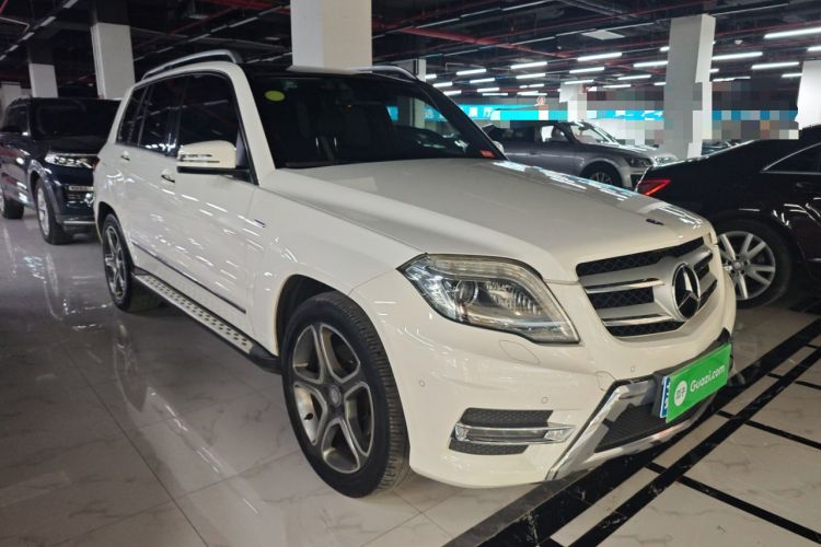 Used Mercedes-Benz GLK-Class 2015 GLK 300 4MATIC Fashion Edition Ultimate Version Front Right 45 Deg