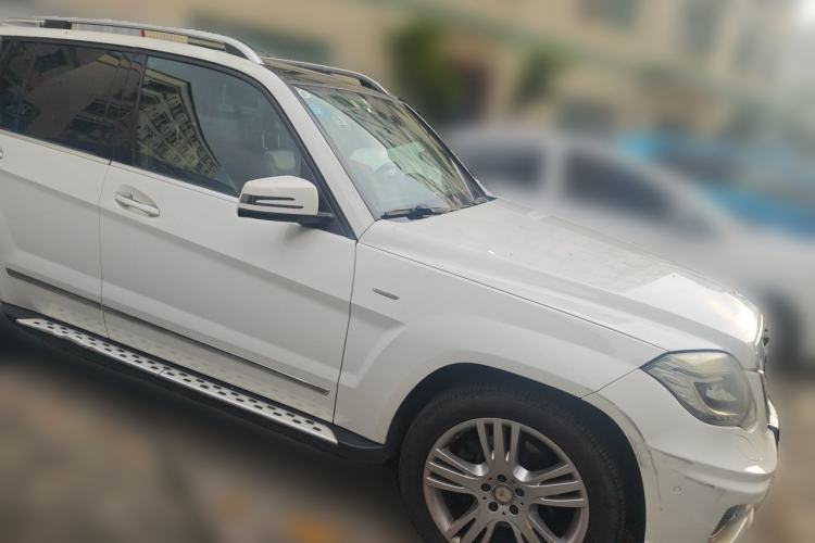 Used Mercedes-Benz GLK-Class 2015 GLK 300 4MATIC Fashion Edition Ultimate Version Front Right 45 Deg