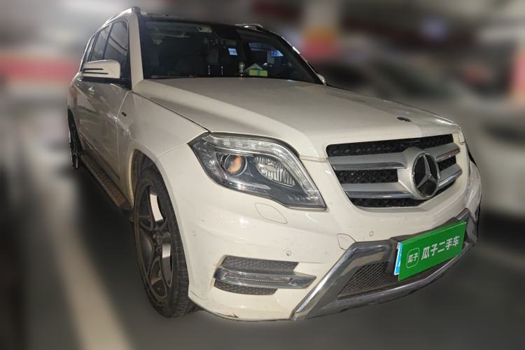 Used Mercedes-Benz GLK-Class 2015 GLK 300 4MATIC Fashion Edition Ultimate Version Front Right 45 Deg