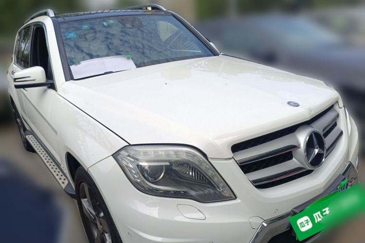 Used Mercedes-Benz GLK-Class 2015 GLK 260 4MATIC Fashion Edition Ultimate Version Front Right 45 Deg