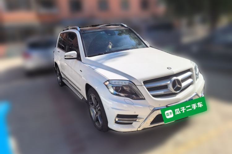 Used Mercedes-Benz GLK-Class 2015 GLK 300 4MATIC Fashion Edition Ultimate Version Front Right 45 Deg