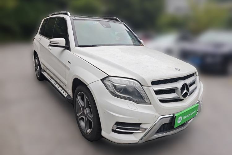 Used Mercedes-Benz GLK-Class 2015 GLK 300 4MATIC Fashion Edition Ultimate Version Front Right 45 Deg
