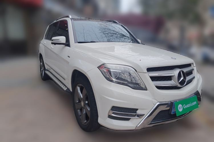 Used Mercedes-Benz GLK-Class 2015 GLK 260 4MATIC Fashion Edition Ultimate Version Front Right 45 Deg