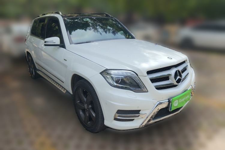 Used Mercedes-Benz GLK-Class 2015 GLK 260 4MATIC Fashion Edition Ultimate Version Front Right 45 Deg