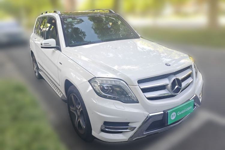 Used Mercedes-Benz GLK-Class 2015 GLK 300 4MATIC Fashion Edition Ultimate Version Front Right 45 Deg