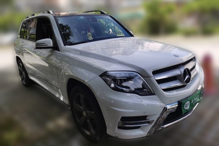 Used Mercedes-Benz GLK-Class 2015 GLK 260 4MATIC Fashion Edition Ultimate Version Front Right 45 Deg