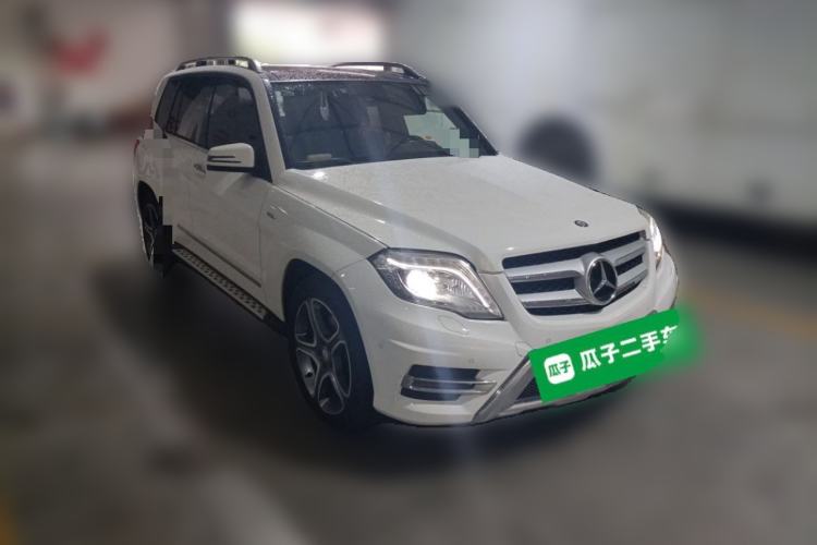 Used Mercedes-Benz GLK-Class 2015 GLK 300 4MATIC Fashion Edition Ultimate Version Front Right 45 Deg