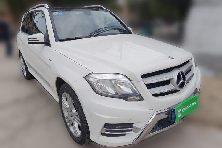 Used Mercedes-Benz GLK-Class 2015 GLK 260 4MATIC Dynamic Edition Ultimate Version Front Right 45 Deg