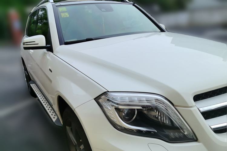 Used Mercedes-Benz GLK-Class 2015 GLK 260 4MATIC Fashion Edition Ultimate Version Front Right 45 Deg
