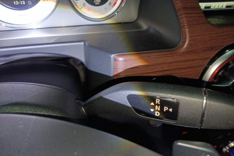 Used Mercedes-Benz GLK-Class 2015 GLK 300 4MATIC Fashion Edition Ultimate Version Gear Lever
