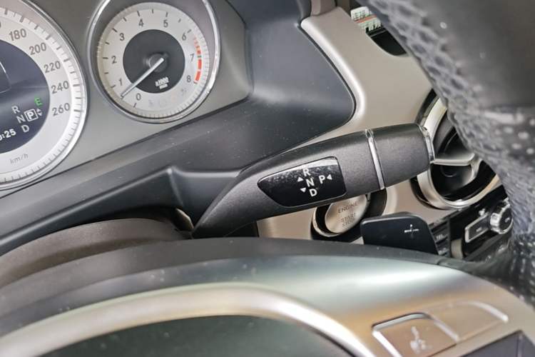 Used Mercedes-Benz GLK-Class 2015 GLK 300 4MATIC Fashion Edition Ultimate Version Gear Lever
