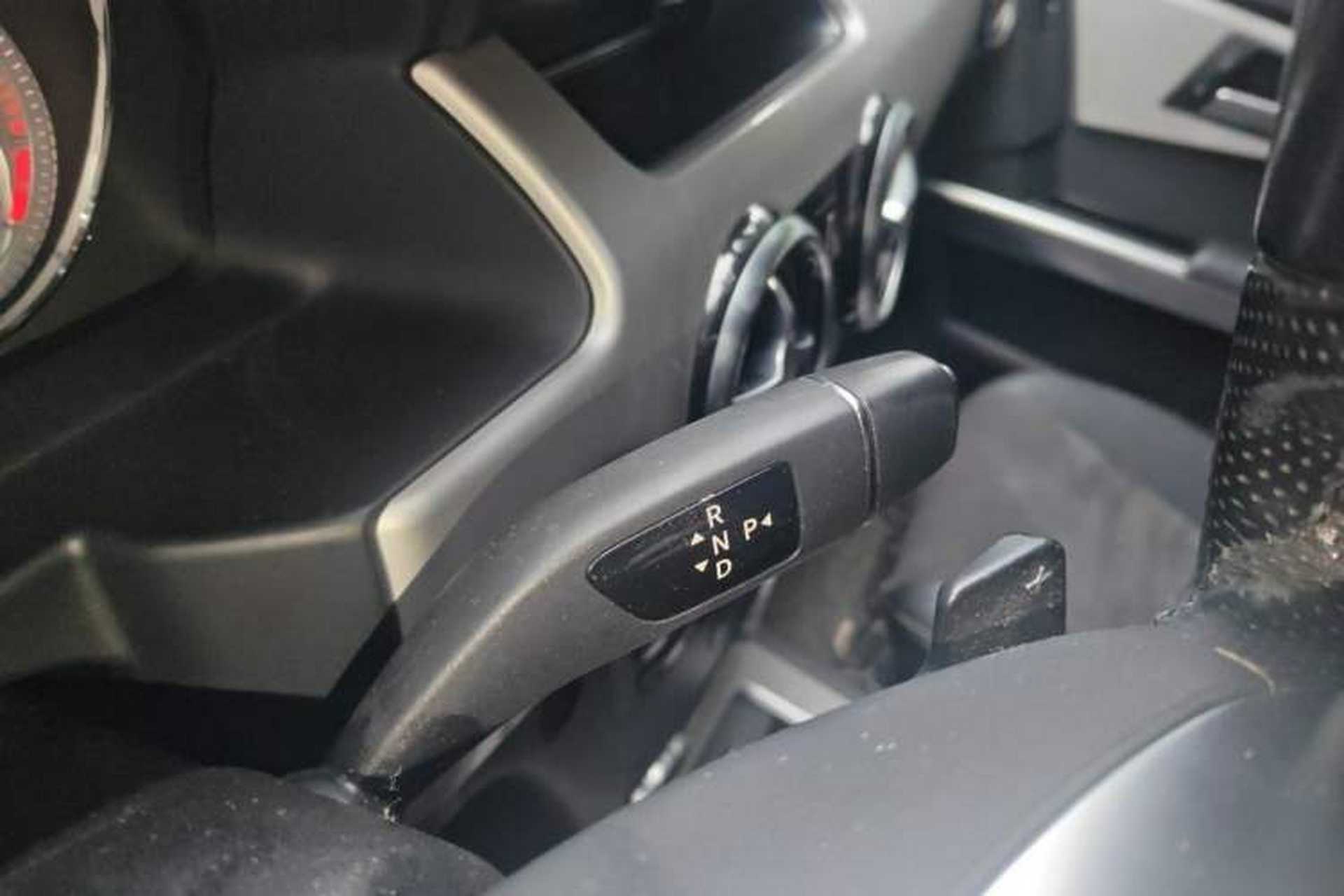 Used Mercedes-Benz GLK-Class 2015 GLK 260 4MATIC Dynamic Edition Ultimate Version Gear Lever