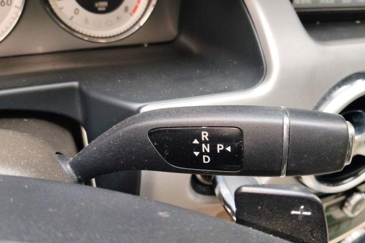 Used Mercedes-Benz GLK-Class 2015 GLK 260 4MATIC Dynamic Edition Ultimate Version Gear Lever