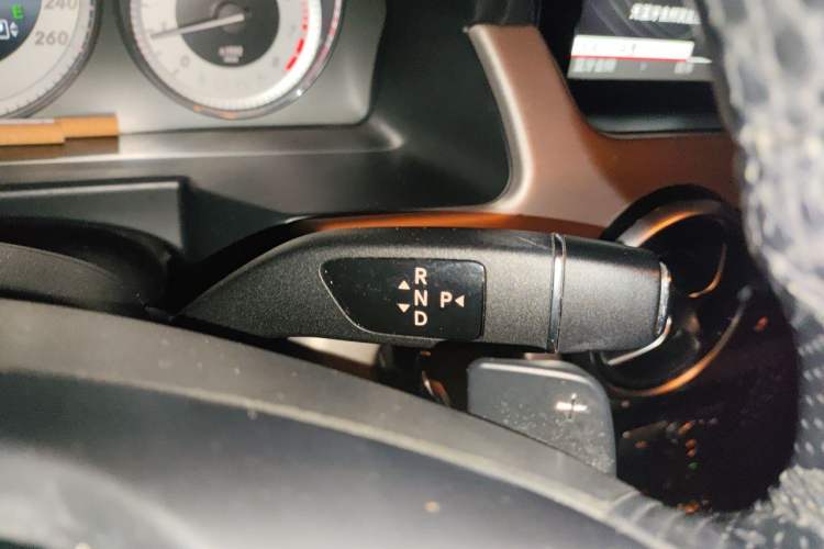 Used Mercedes-Benz GLK-Class 2015 GLK 260 4MATIC Dynamic Edition Ultimate Version Gear Lever