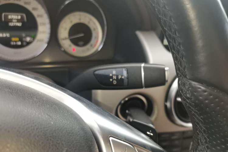 Used Mercedes-Benz GLK-Class 2015 GLK 260 4MATIC Dynamic Edition Ultimate Version Gear Lever