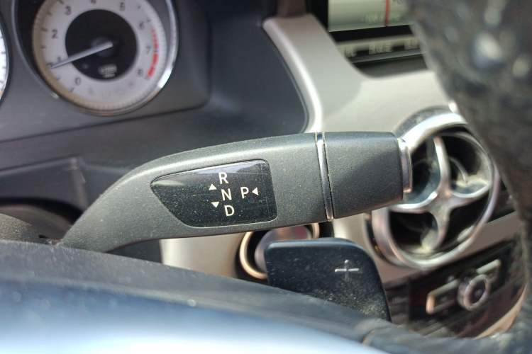 Used Mercedes-Benz GLK-Class 2015 GLK 300 4MATIC Fashion Edition Ultimate Version Gear Lever