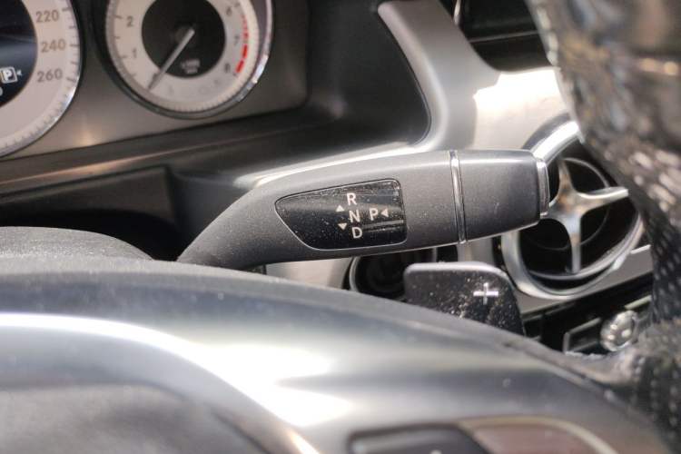 Used Mercedes-Benz GLK-Class 2015 GLK 260 4MATIC Dynamic Edition Ultimate Version Gear Lever