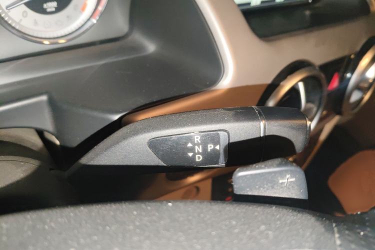Used Mercedes-Benz GLK-Class 2015 GLK 300 4MATIC Fashion Edition Ultimate Version Gear Lever