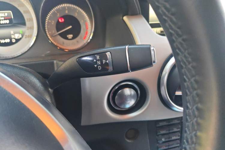 Used Mercedes-Benz GLK-Class 2015 GLK 300 4MATIC Fashion Edition Ultimate Version Gear Lever