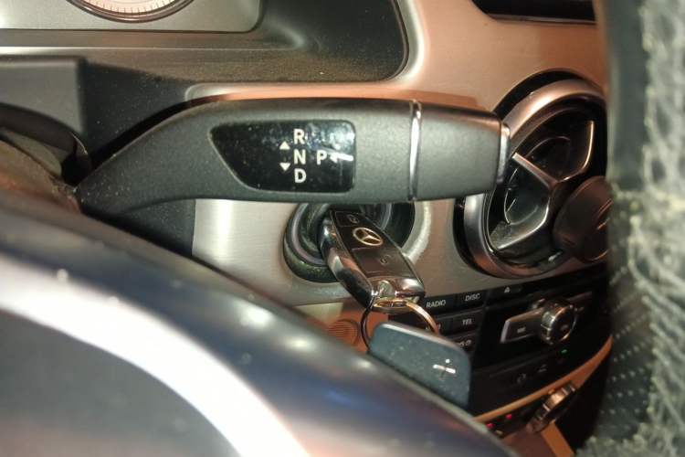 Used Mercedes-Benz GLK-Class 2015 GLK 260 4MATIC Dynamic Edition Ultimate Version Gear Lever