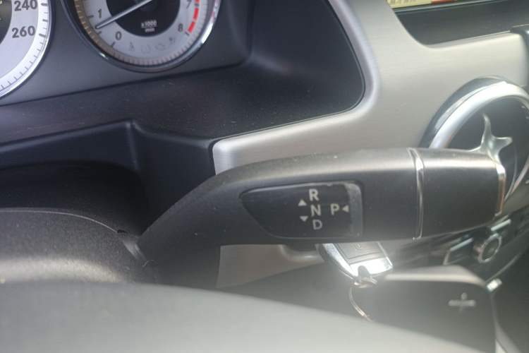 Used Mercedes-Benz GLK-Class 2015 GLK 260 4MATIC Dynamic Edition Ultimate Version Gear Lever
