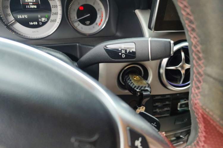 Used Mercedes-Benz GLK-Class 2015 GLK 260 4MATIC Dynamic Edition Ultimate Version Gear Lever