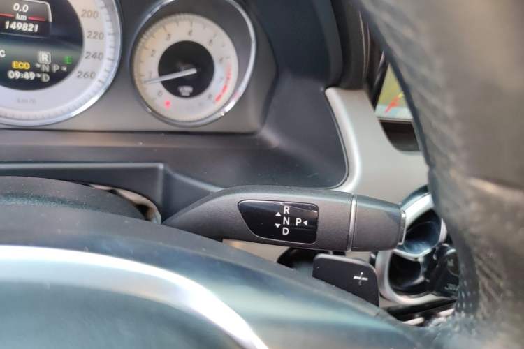 Used Mercedes-Benz GLK-Class 2015 GLK 260 4MATIC Fashion Edition Ultimate Version Gear Lever