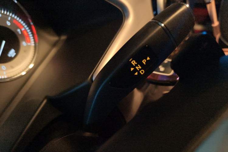 Used Mercedes-Benz GLK-Class 2015 GLK 260 4MATIC Fashion Edition Ultimate Version Gear Lever