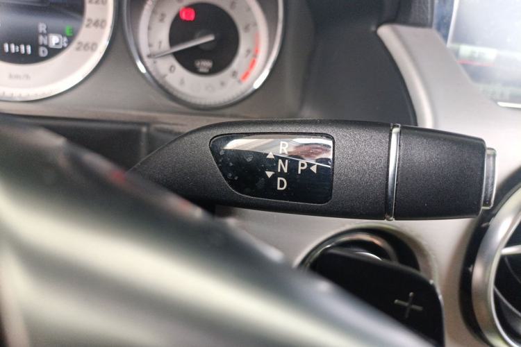 Used Mercedes-Benz GLK-Class 2015 GLK 300 4MATIC Fashion Edition Ultimate Version Gear Lever
