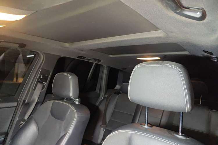 Used Mercedes-Benz GLK-Class 2015 GLK 260 4MATIC Fashion Edition Ultimate Version Headliner