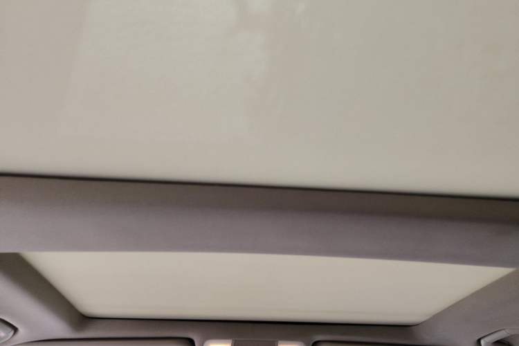 Used Mercedes-Benz GLK-Class 2015 GLK 260 4MATIC Dynamic Edition Ultimate Version Headliner