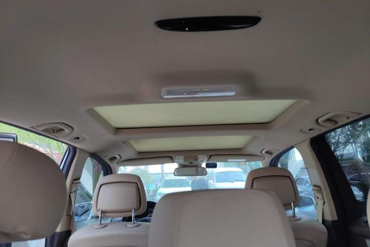 Used Mercedes-Benz GLK-Class 2015 GLK 260 4MATIC Fashion Edition Ultimate Version Headliner
