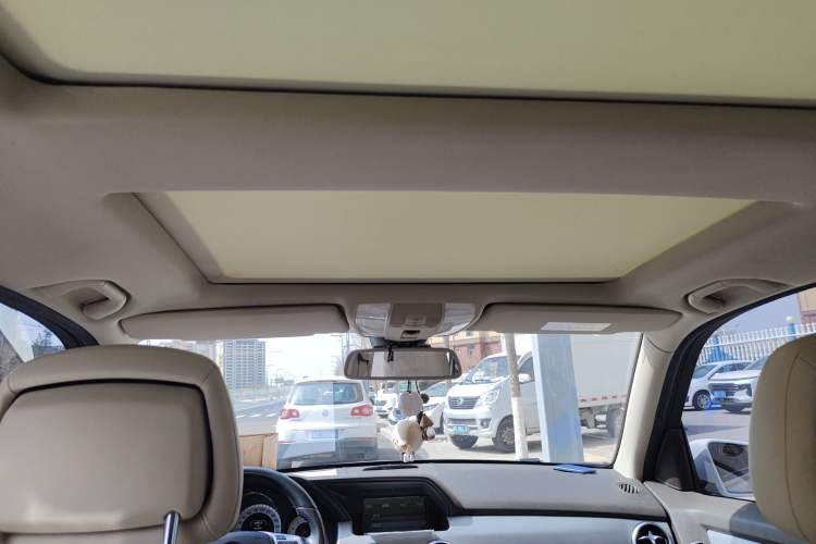 Used Mercedes-Benz GLK-Class 2015 GLK 260 4MATIC Dynamic Edition Ultimate Version Headliner