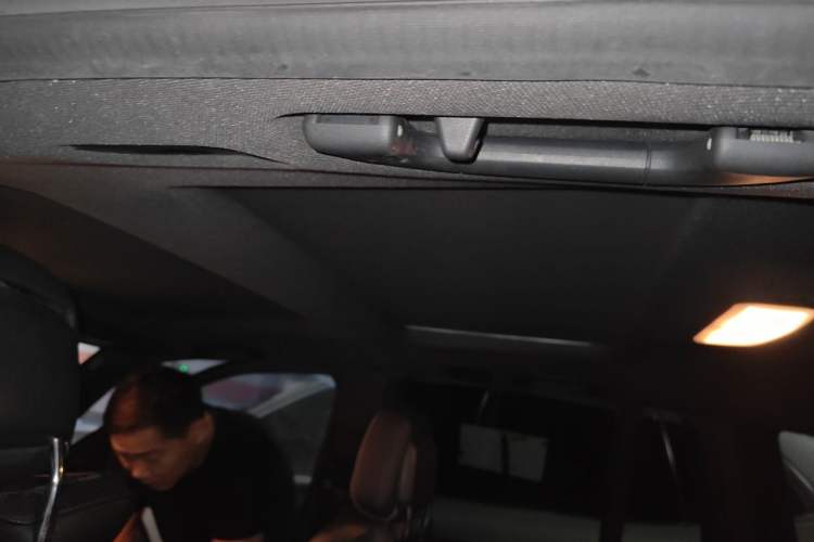 Used Mercedes-Benz GLK-Class 2015 GLK 260 4MATIC Dynamic Edition Ultimate Version Headliner