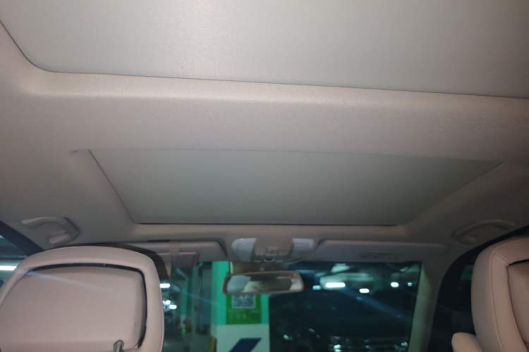 Used Mercedes-Benz GLK-Class 2015 GLK 300 4MATIC Fashion Edition Ultimate Version Headliner