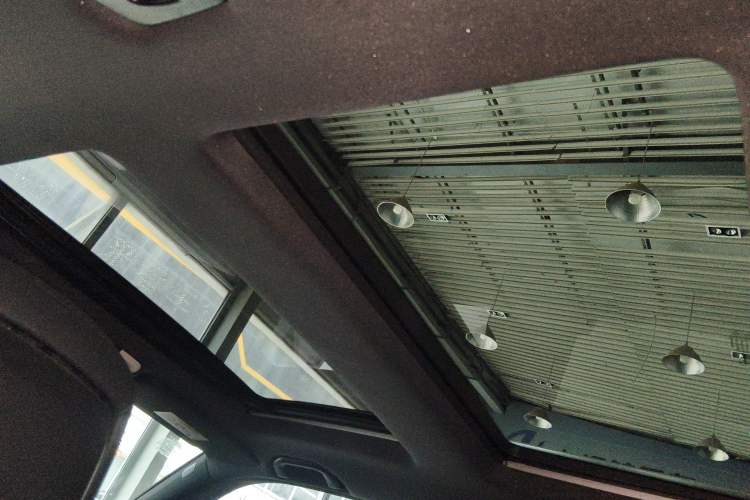 Used Mercedes-Benz GLK-Class 2015 GLK 300 4MATIC Fashion Edition Ultimate Version Headliner