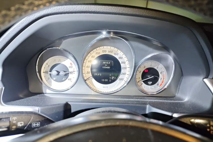 Used Mercedes-Benz GLK-Class 2015 GLK 300 4MATIC Fashion Edition Ultimate Version Instrument Cluster