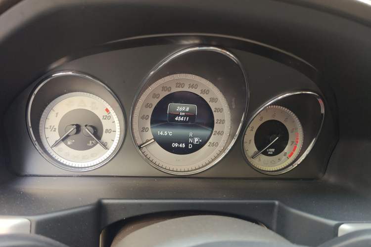 Used Mercedes-Benz GLK-Class 2015 GLK 260 4MATIC Fashion Edition Ultimate Version Instrument Cluster