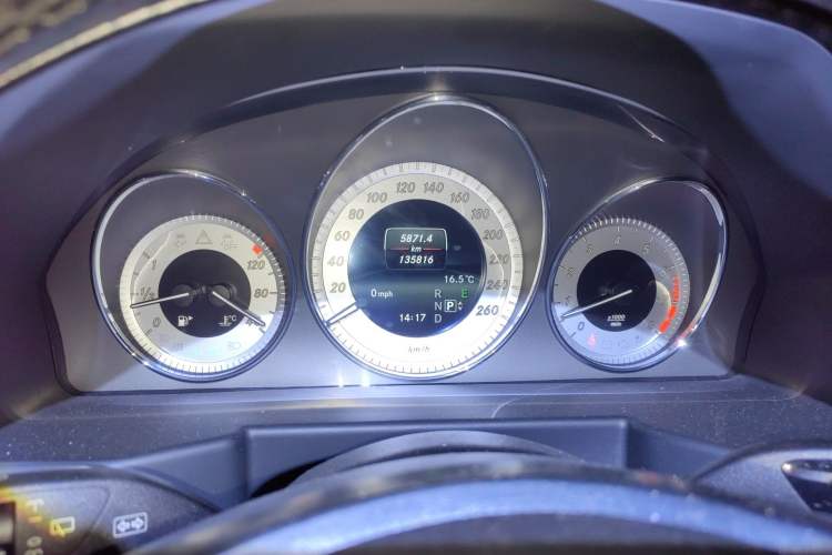 Used Mercedes-Benz GLK-Class 2015 GLK 300 4MATIC Fashion Edition Ultimate Version Instrument Cluster