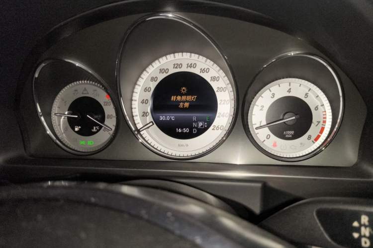 Used Mercedes-Benz GLK-Class 2015 GLK 260 4MATIC Fashion Edition Ultimate Version Instrument Cluster