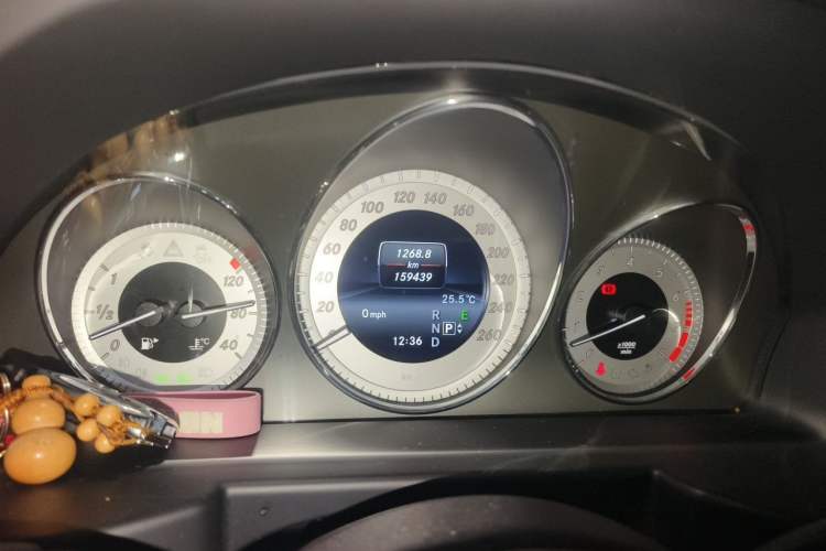 Used Mercedes-Benz GLK-Class 2015 GLK 300 4MATIC Fashion Edition Ultimate Version Instrument Cluster