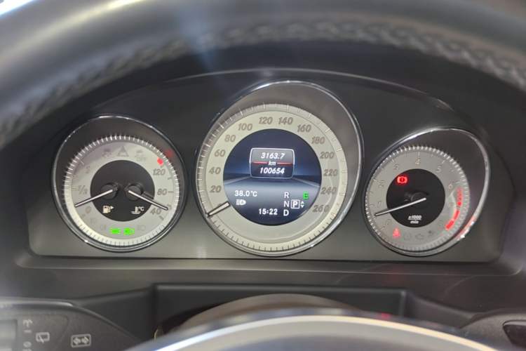 Used Mercedes-Benz GLK-Class 2015 GLK 300 4MATIC Fashion Edition Ultimate Version Instrument Cluster