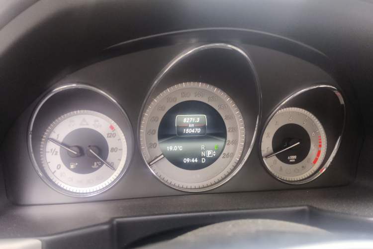 Used Mercedes-Benz GLK-Class 2015 GLK 300 4MATIC Fashion Edition Ultimate Version Instrument Cluster