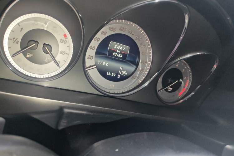 Used Mercedes-Benz GLK-Class 2015 GLK 260 4MATIC Dynamic Edition Ultimate Version Instrument Cluster