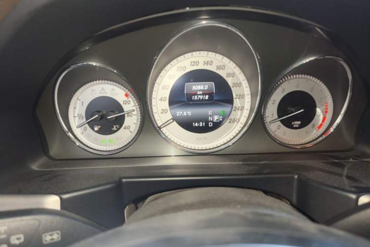 Used Mercedes-Benz GLK-Class 2015 GLK 300 4MATIC Fashion Edition Ultimate Version Instrument Cluster