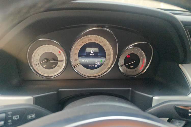 Used Mercedes-Benz GLK-Class 2015 GLK 300 4MATIC Fashion Edition Ultimate Version Instrument Cluster