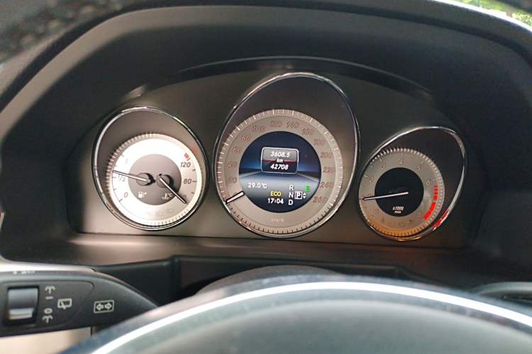 Used Mercedes-Benz GLK-Class 2015 GLK 260 4MATIC Dynamic Edition Ultimate Version Instrument Cluster