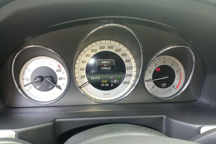 Used Mercedes-Benz GLK-Class 2015 GLK 260 4MATIC Fashion Edition Ultimate Version Instrument Cluster
